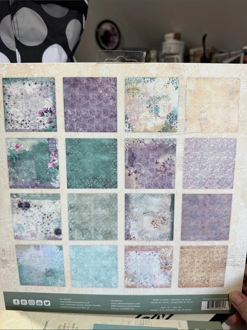 Crafters Companion Vintage Lace Paper Pad & Luxury Linen Card